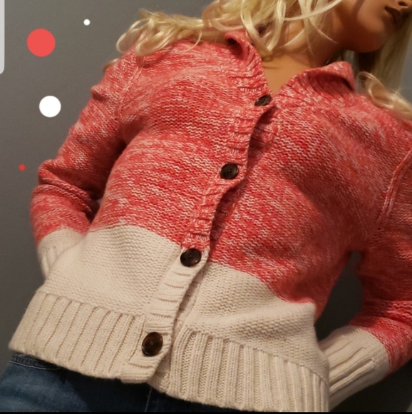 GAP Sweaters - GAP CARDIGAN SIZE LARGE